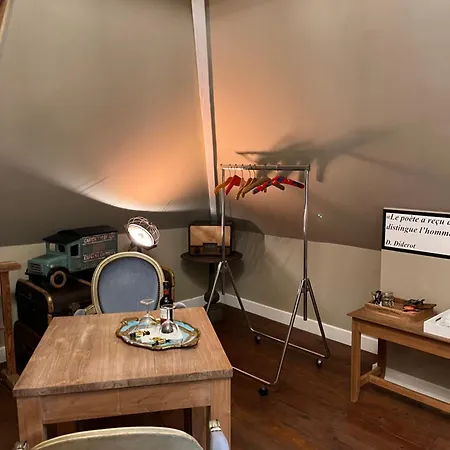 Le Flaneur Bed and Breakfast